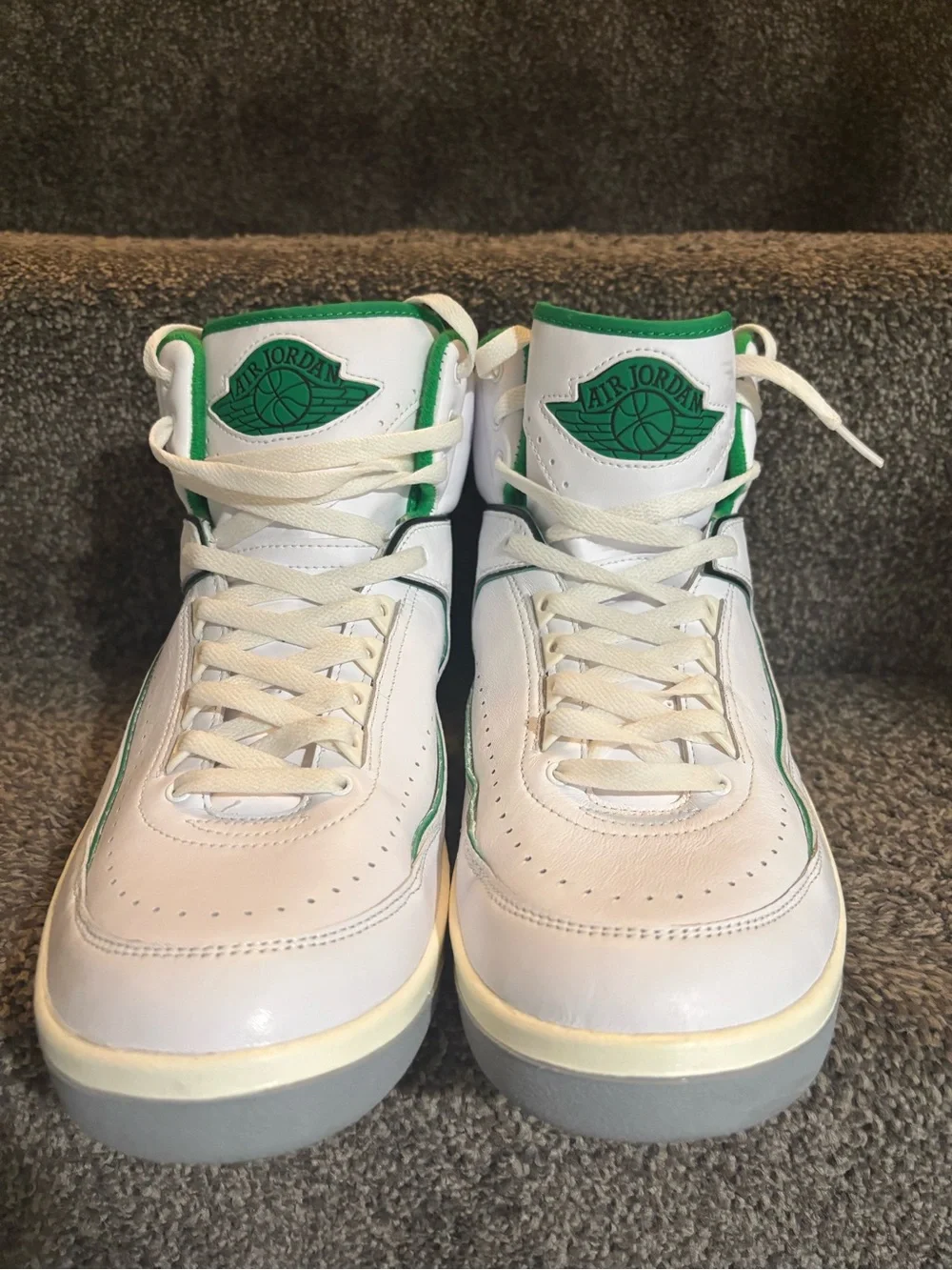 Nike Air Jordan 2 Retro Lucky Green Men Size 13 excellent condition authentic